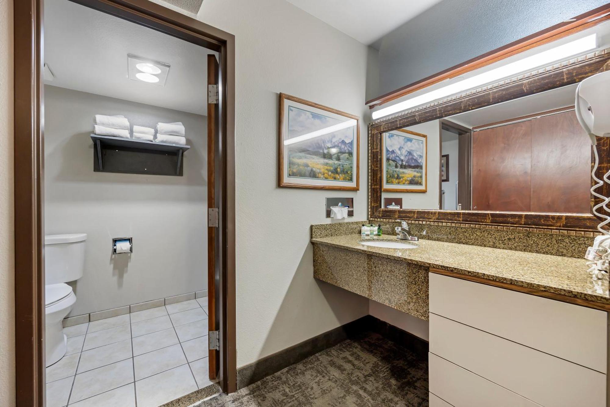 Seaport Inn & Suites Lewiston Bagian luar foto