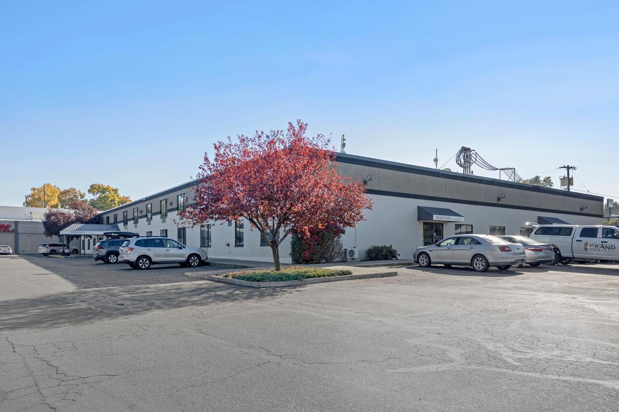 Seaport Inn & Suites Lewiston Bagian luar foto