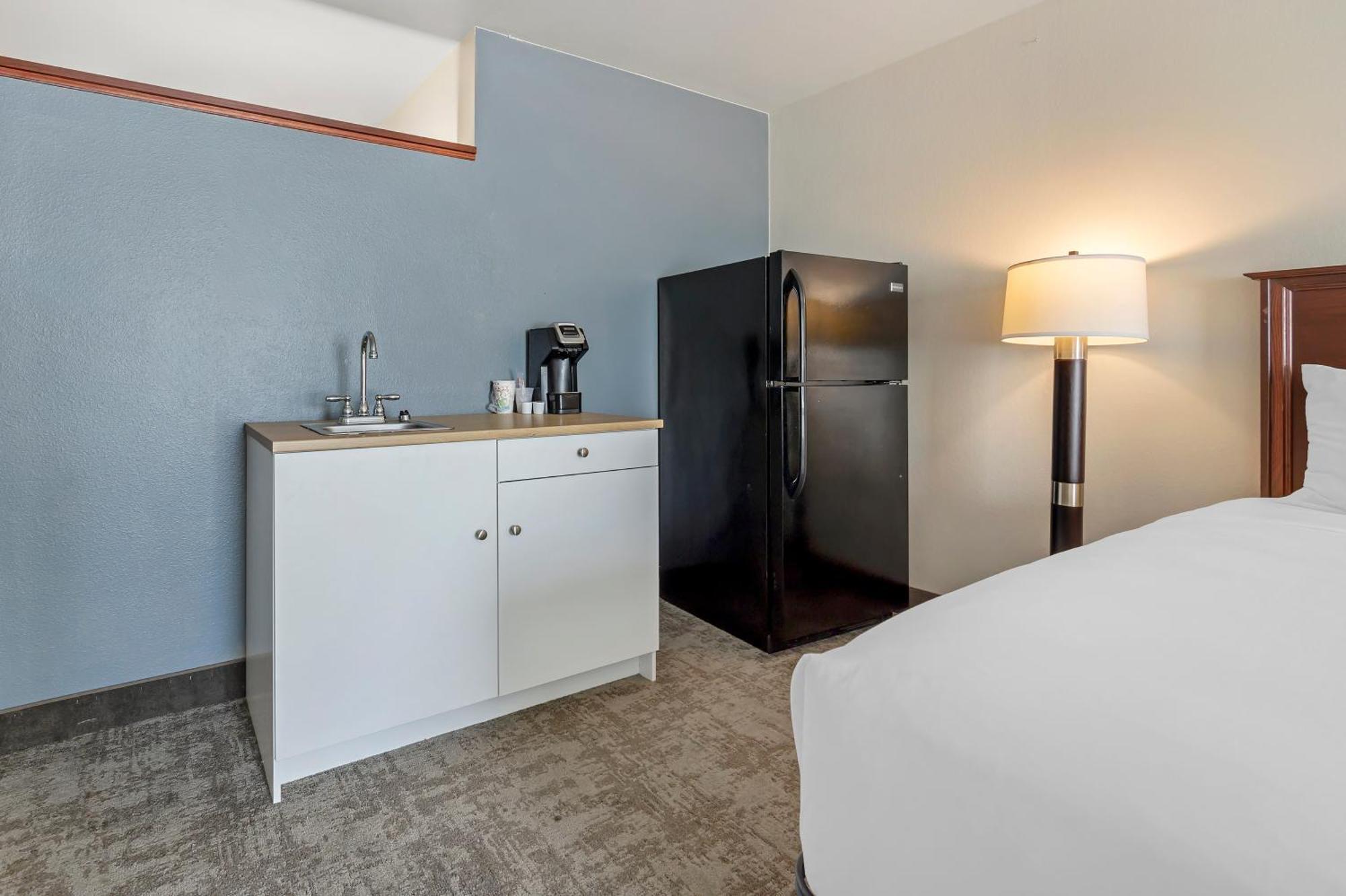 Seaport Inn & Suites Lewiston Bagian luar foto